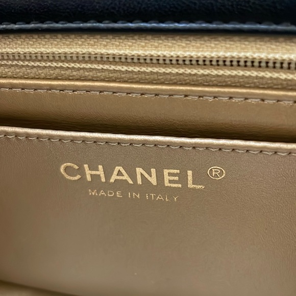 【sold】Chanel Lambskin Quilted CC Pearl Crush Mini Flap square, Black, gold ball - Picture 8 of 14